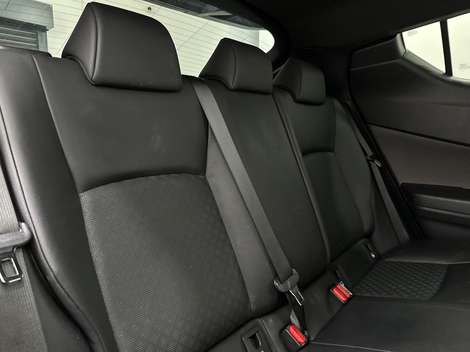 Used Toyota C-HR 2020 for sale - 77559665: Photo 40