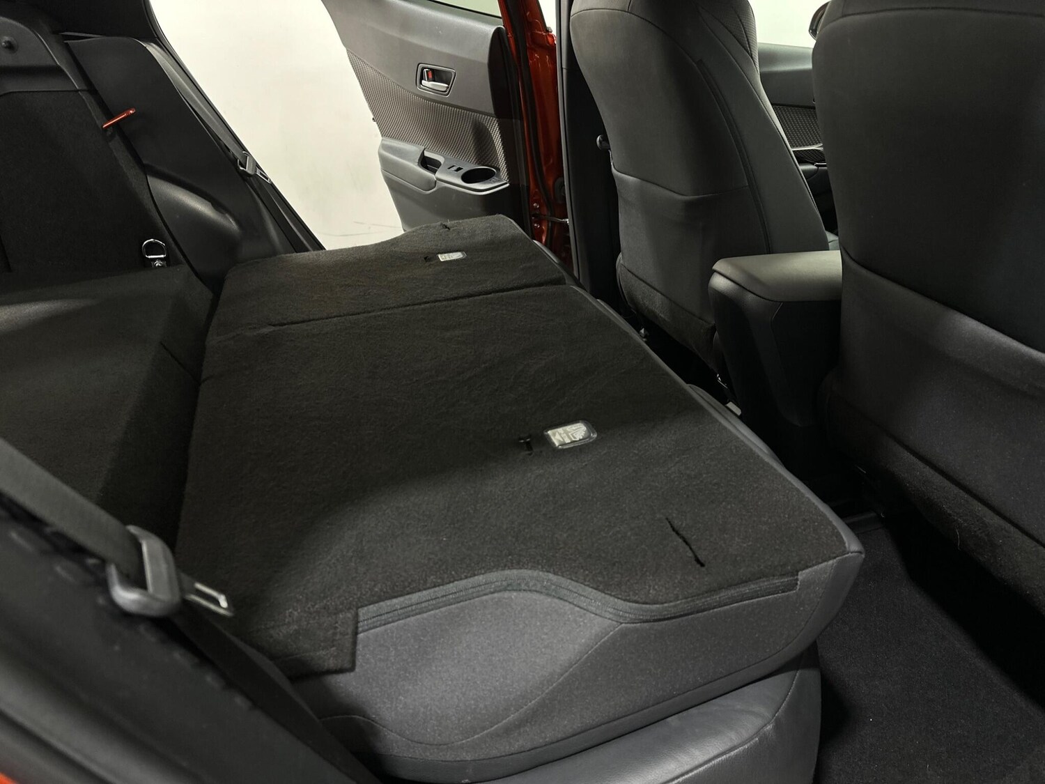 Used Toyota C-HR 2020 for sale - 77559665: Photo 44