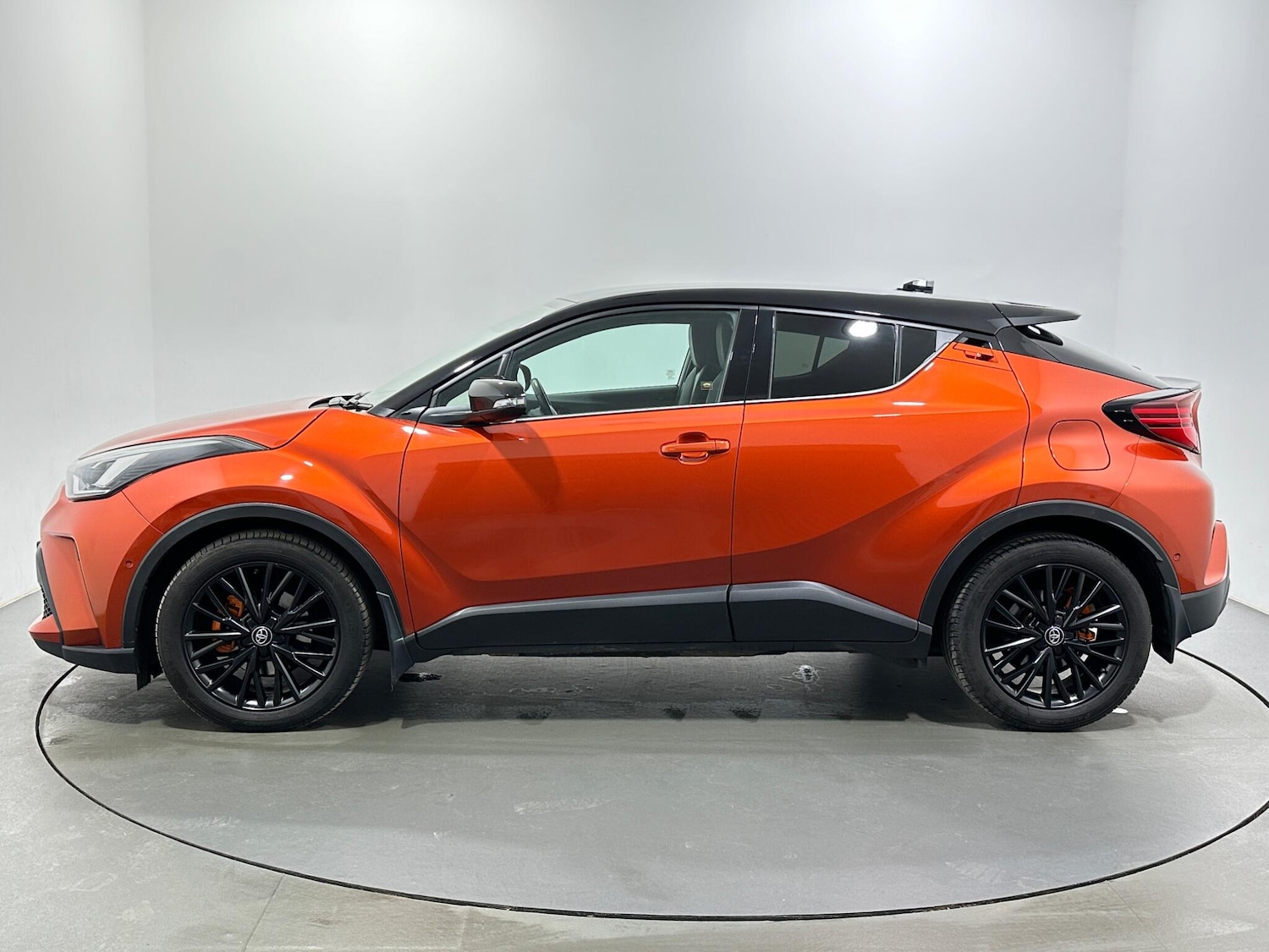 Used Toyota C-HR 2020 for sale - 77559665: Photo 5