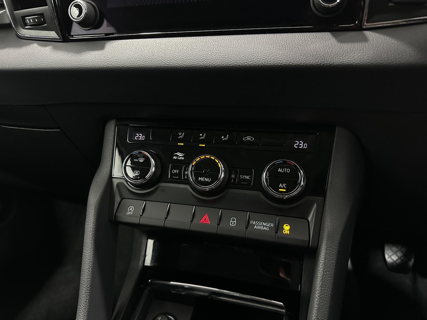 Used Skoda Karoq 2022 for sale - 76878933: Photo 19