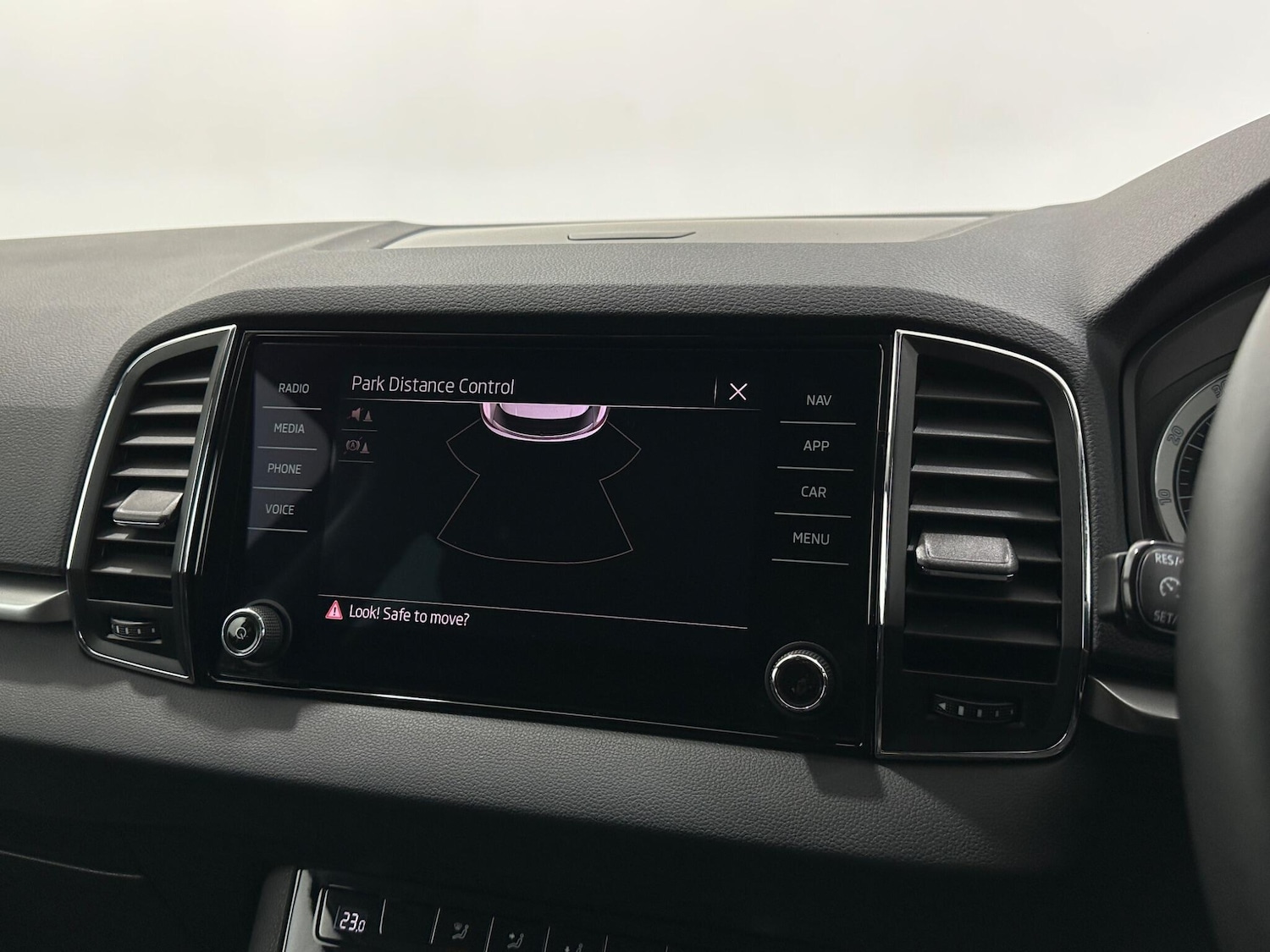 Used Skoda Karoq 2022 for sale - 76878933: Photo 21