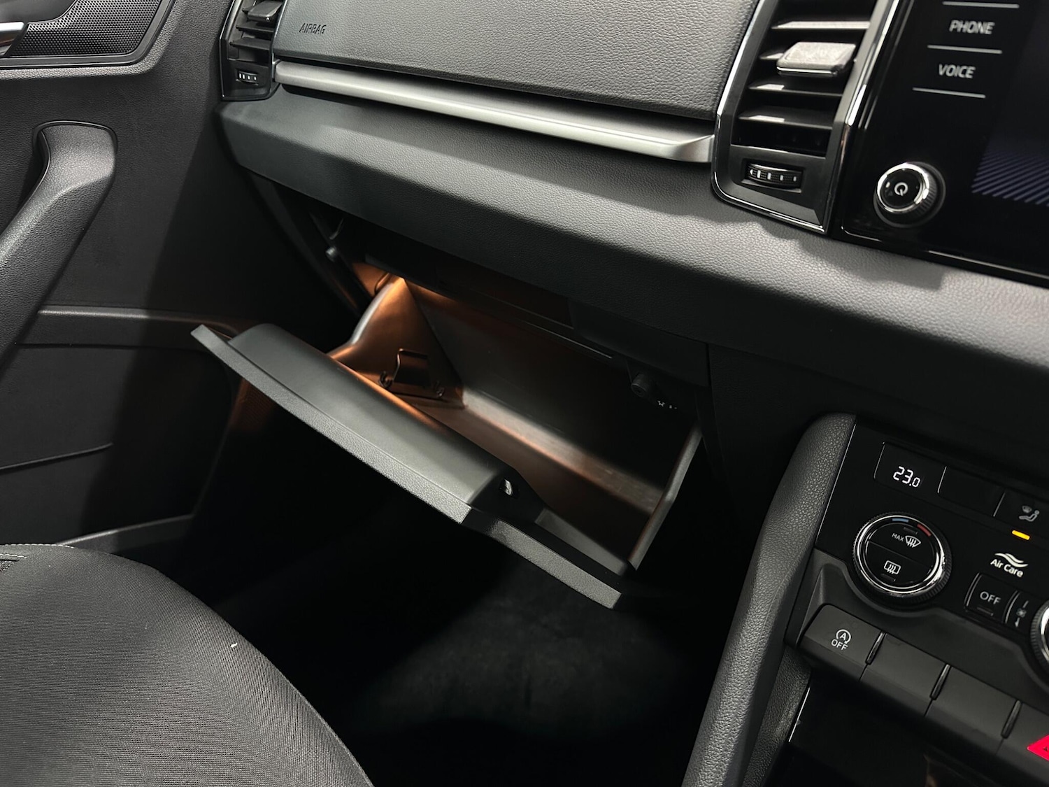 Used Skoda Karoq 2022 for sale - 76878933: Photo 25