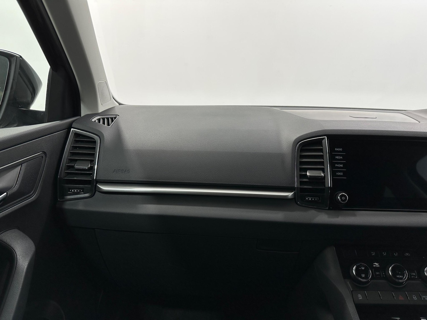 Used Skoda Karoq 2022 for sale - 76878933: Photo 26