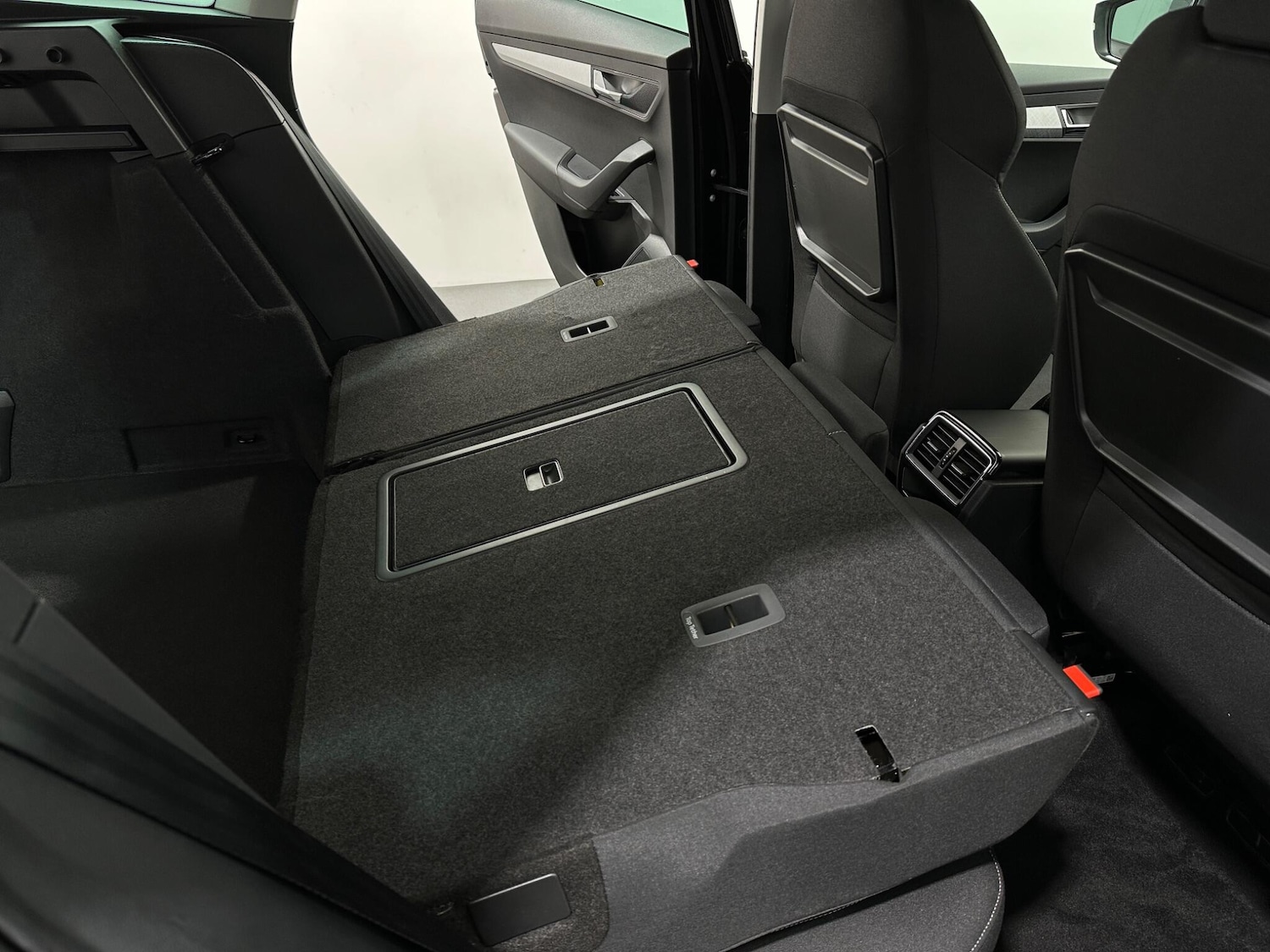 Used Skoda Karoq 2022 for sale - 76878933: Photo 42