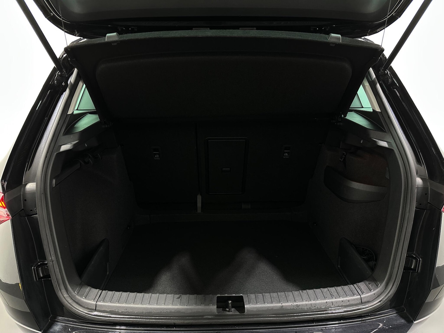 Used Skoda Karoq 2022 for sale - 76878933: Photo 43