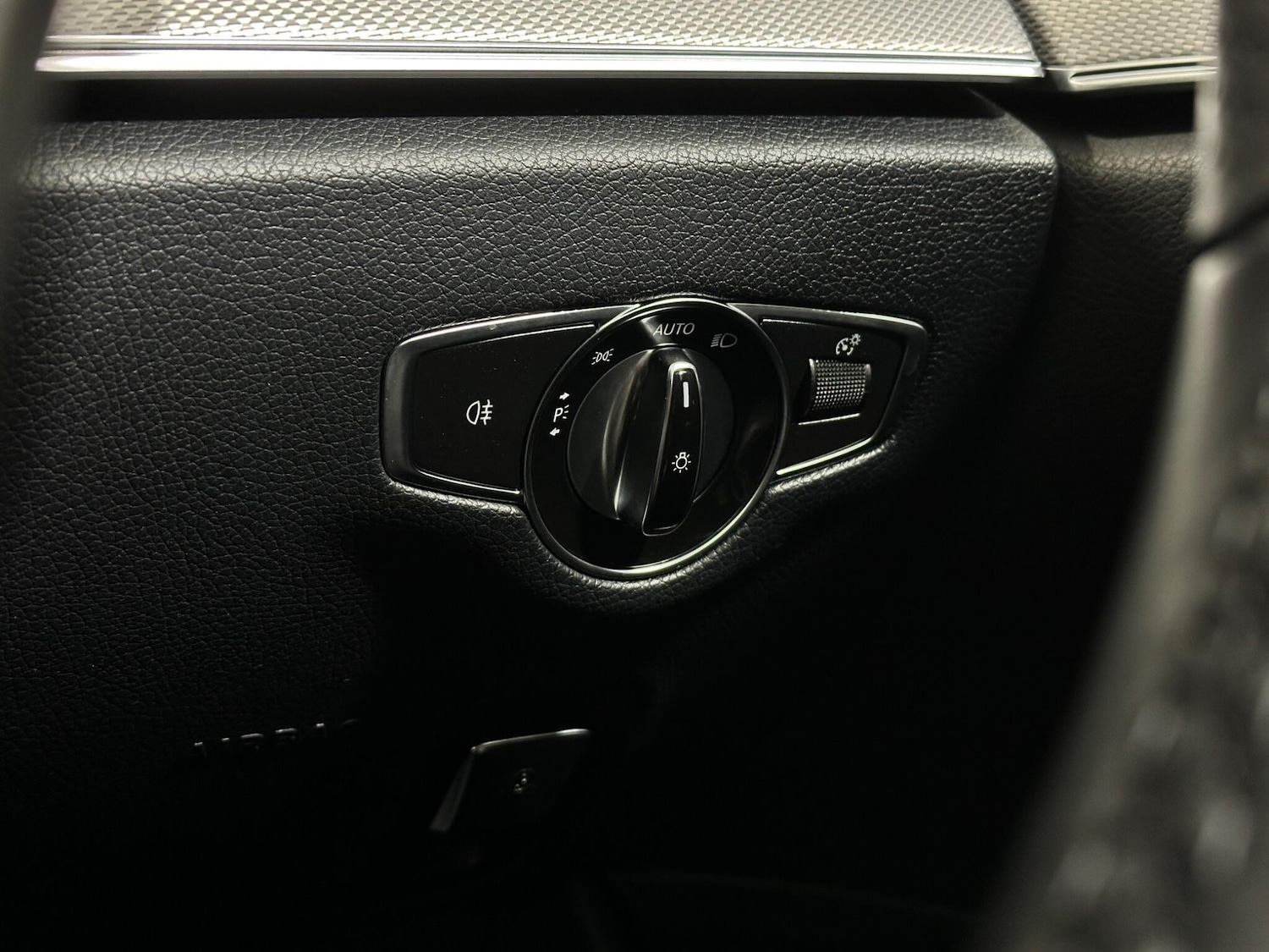 Used Mercedes-Benz E Class for sale - 77807610: Photo 17