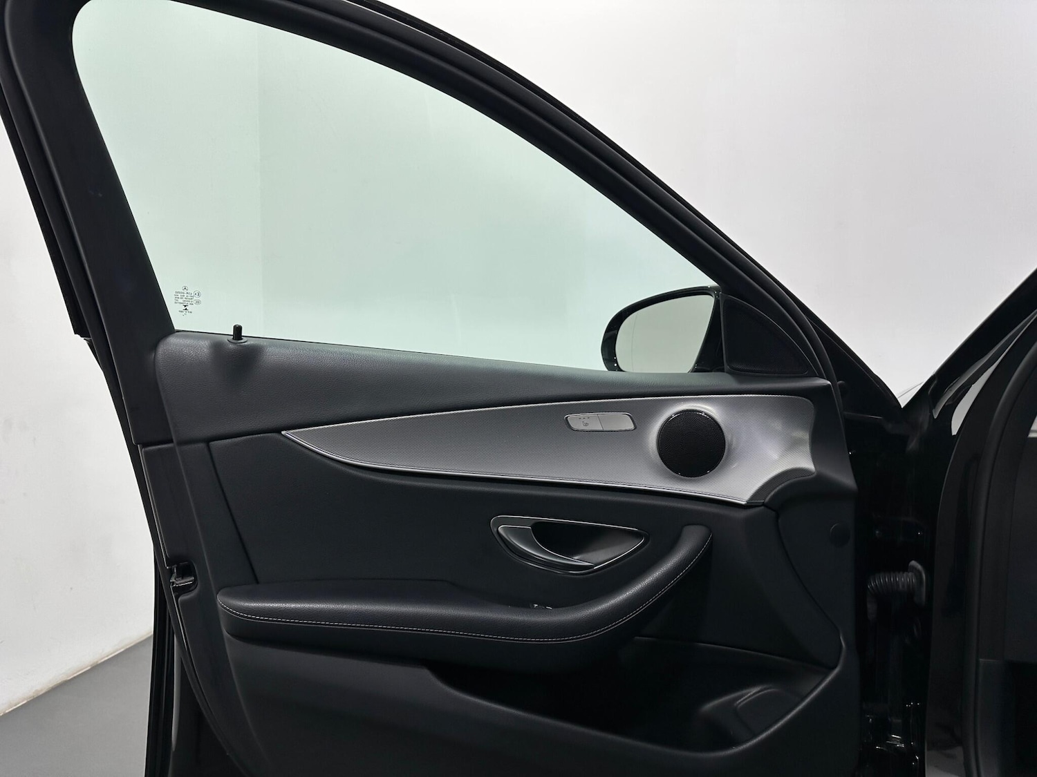 Used Mercedes-Benz E Class for sale - 77807610: Photo 38