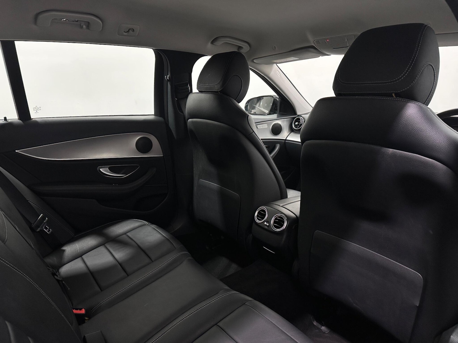 Used Mercedes-Benz E Class for sale - 77807610: Photo 42