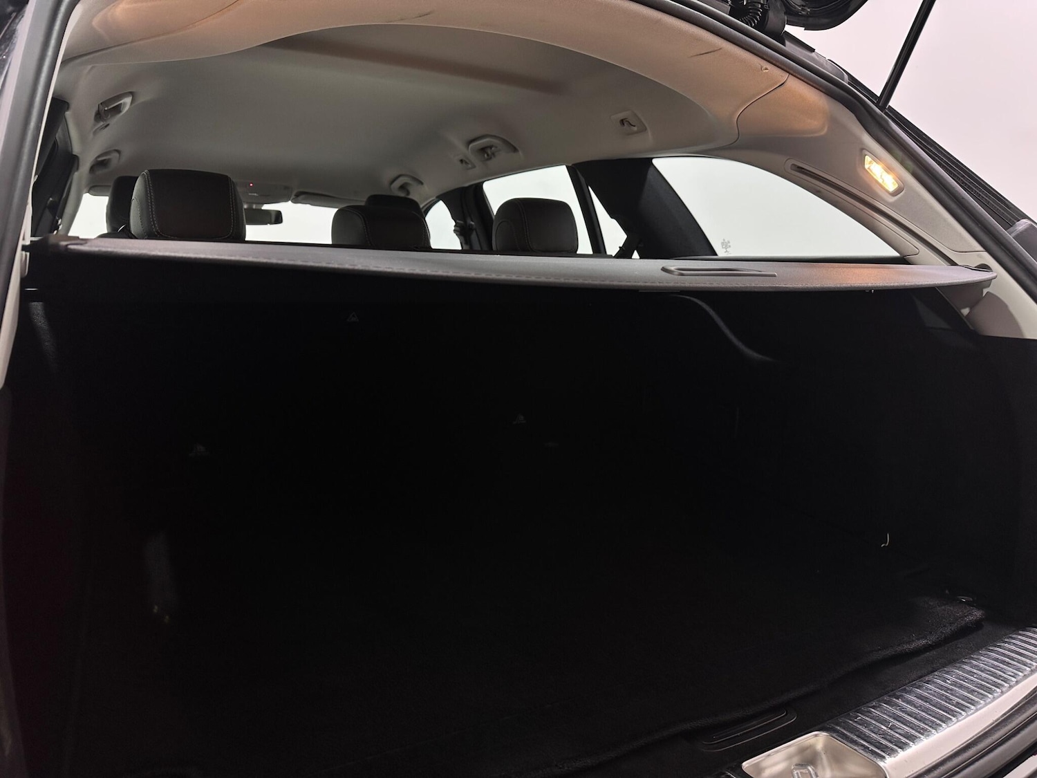 Used Mercedes-Benz E Class for sale - 77807610: Photo 48