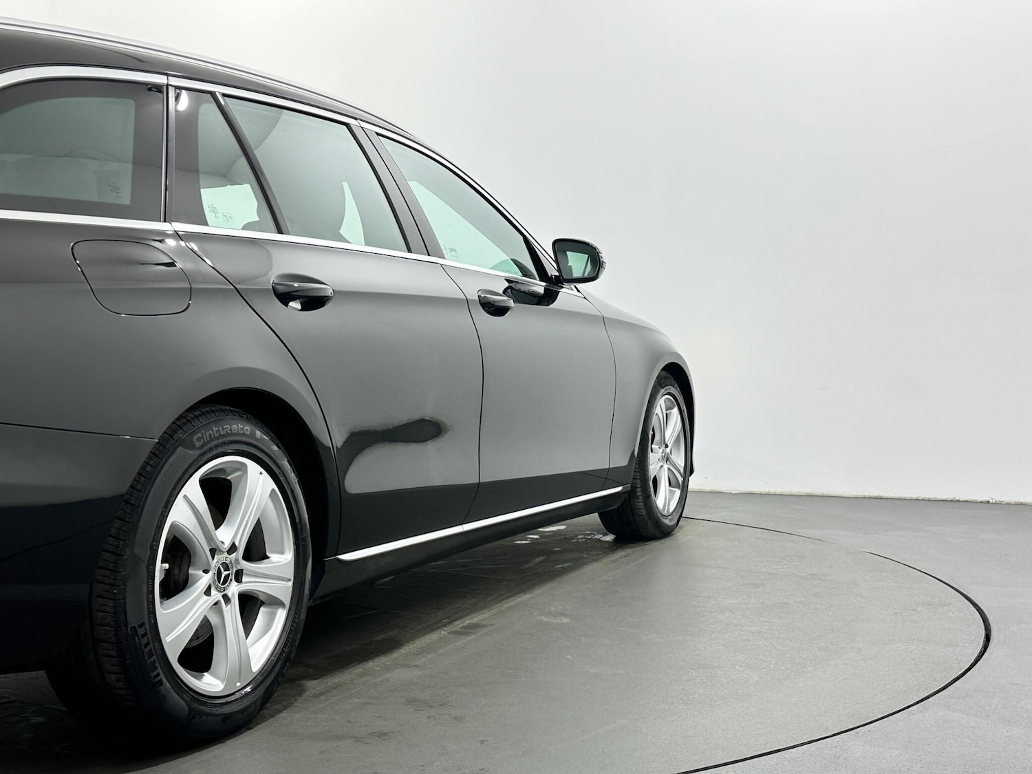 Used Mercedes-Benz E Class for sale - 77807610: Photo 51