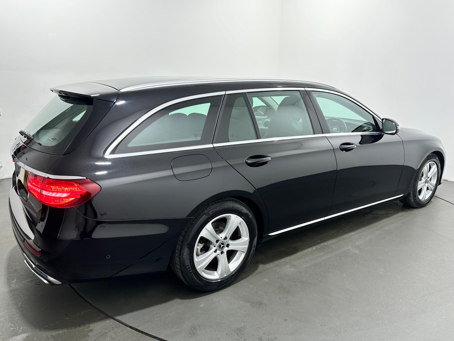 Used Mercedes-Benz E Class for sale - 77807610: Photo 53