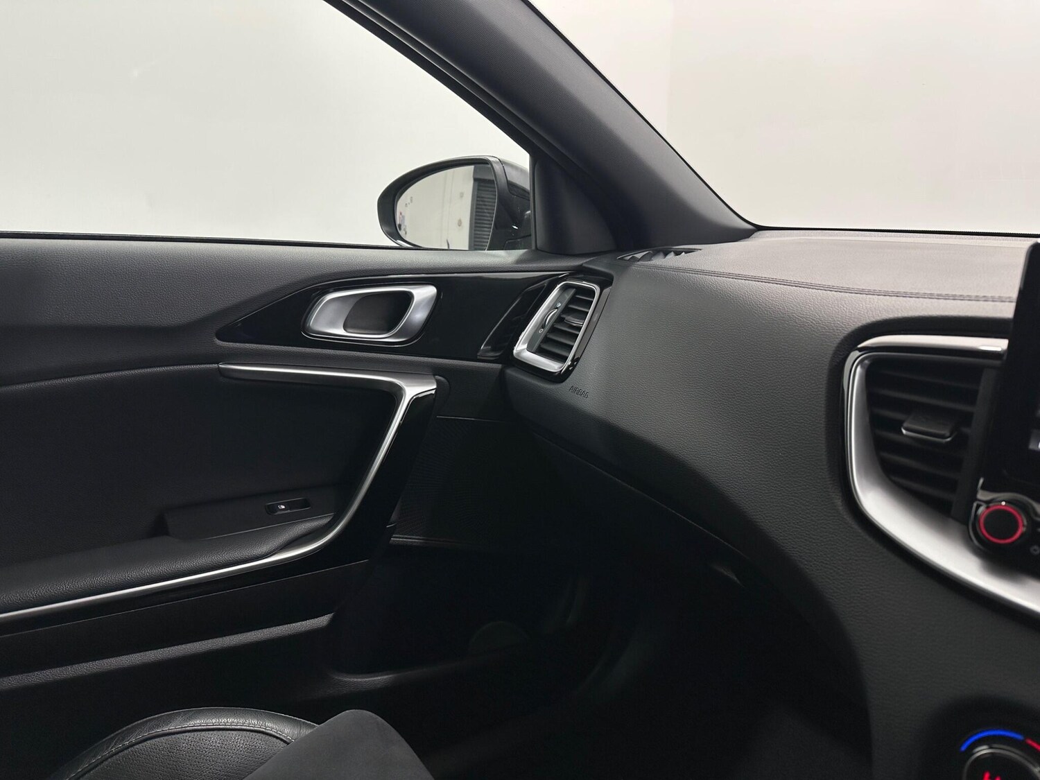 Used Kia XCeed for sale - 77484368: Photo 26