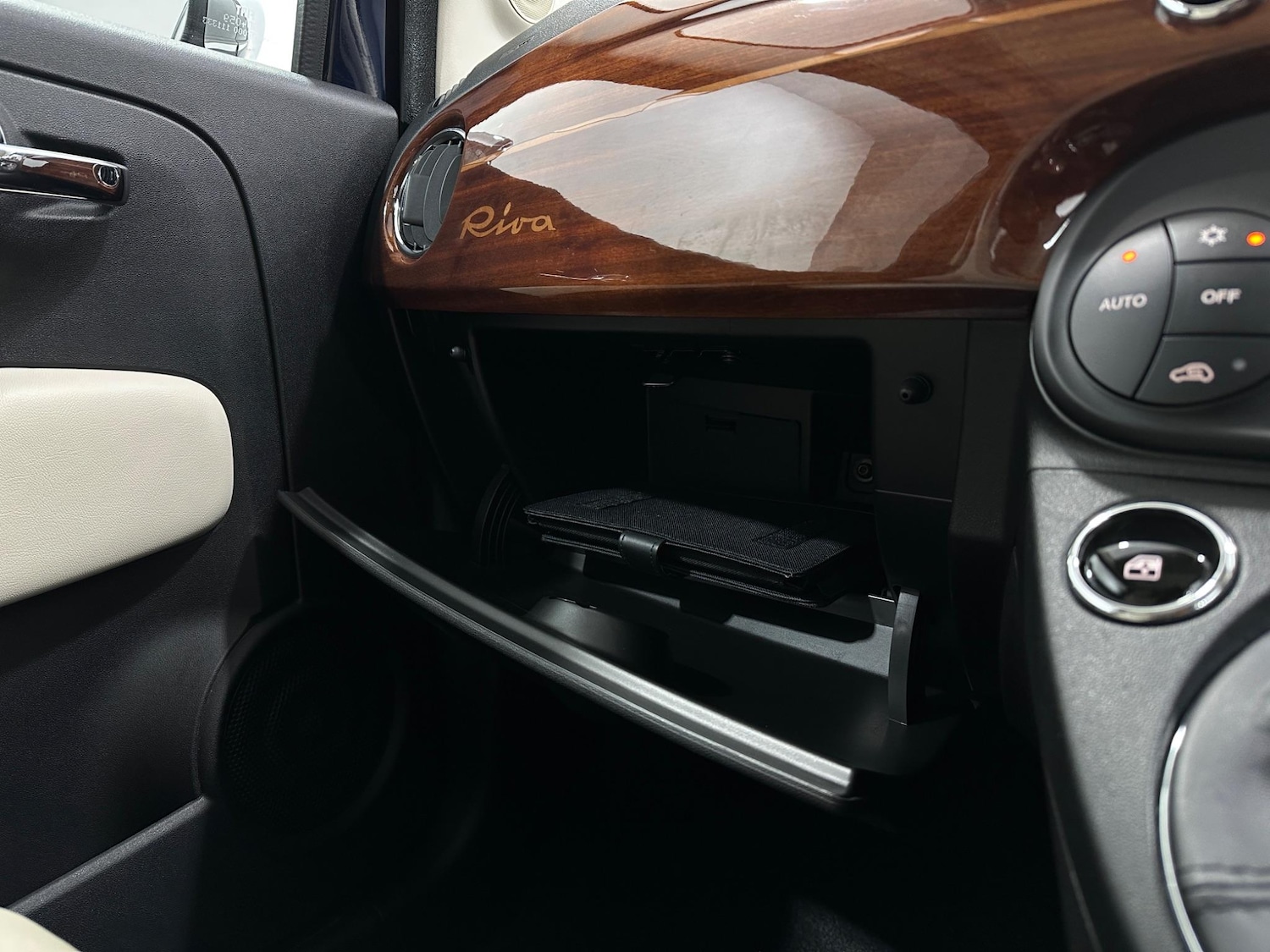 Used Fiat 500 2017 for sale - 76878593: Photo 23