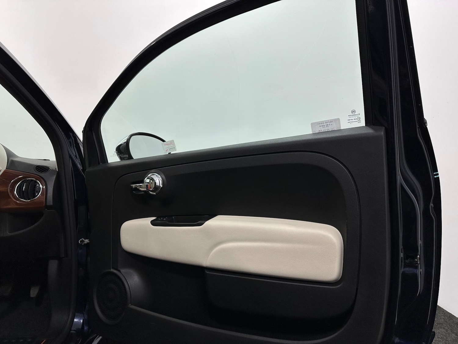 Used Fiat 500 2017 for sale - 76878593: Photo 28