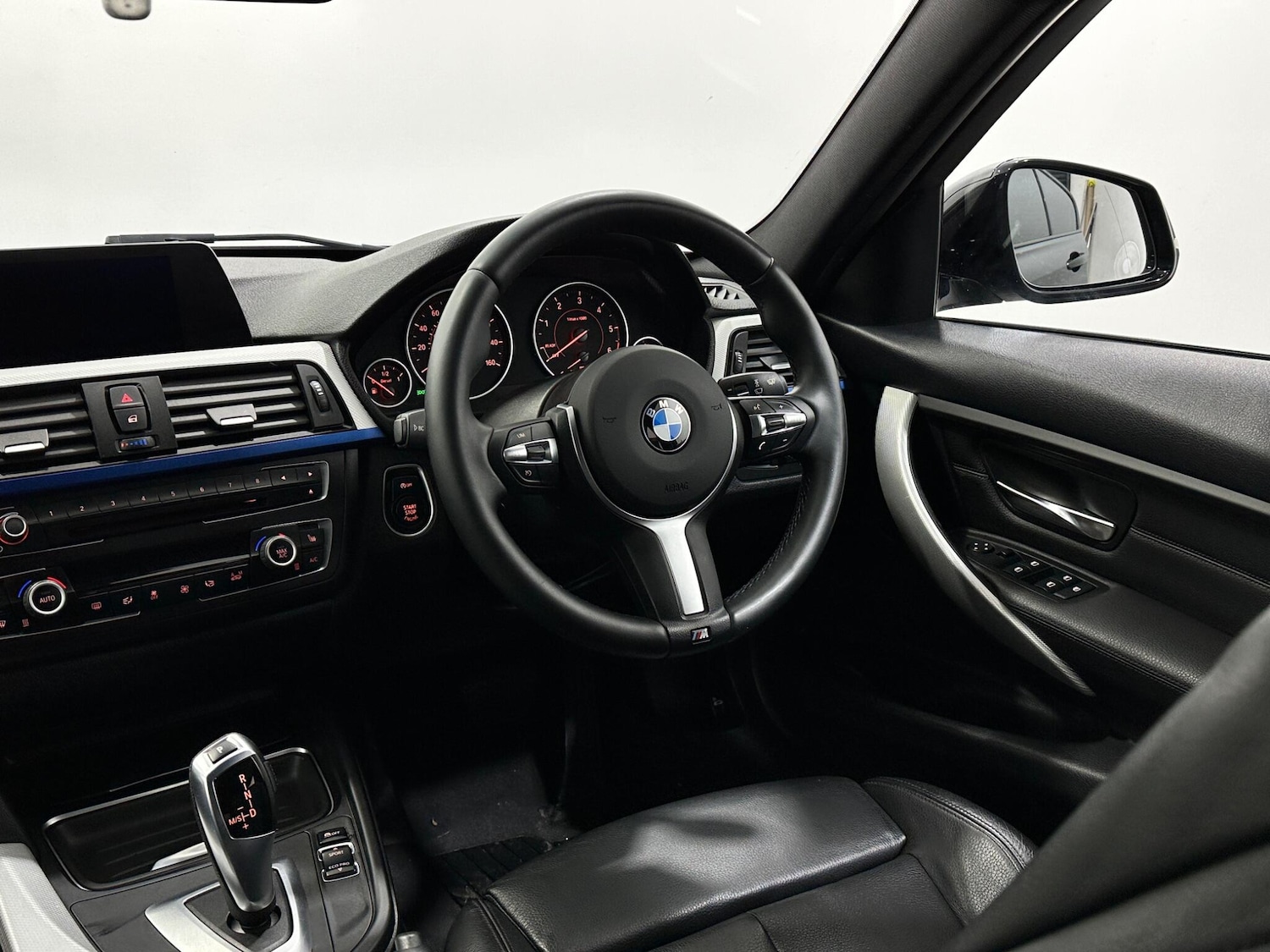 Used BMW 3 Series 2014 for sale - 77908417: Photo 12