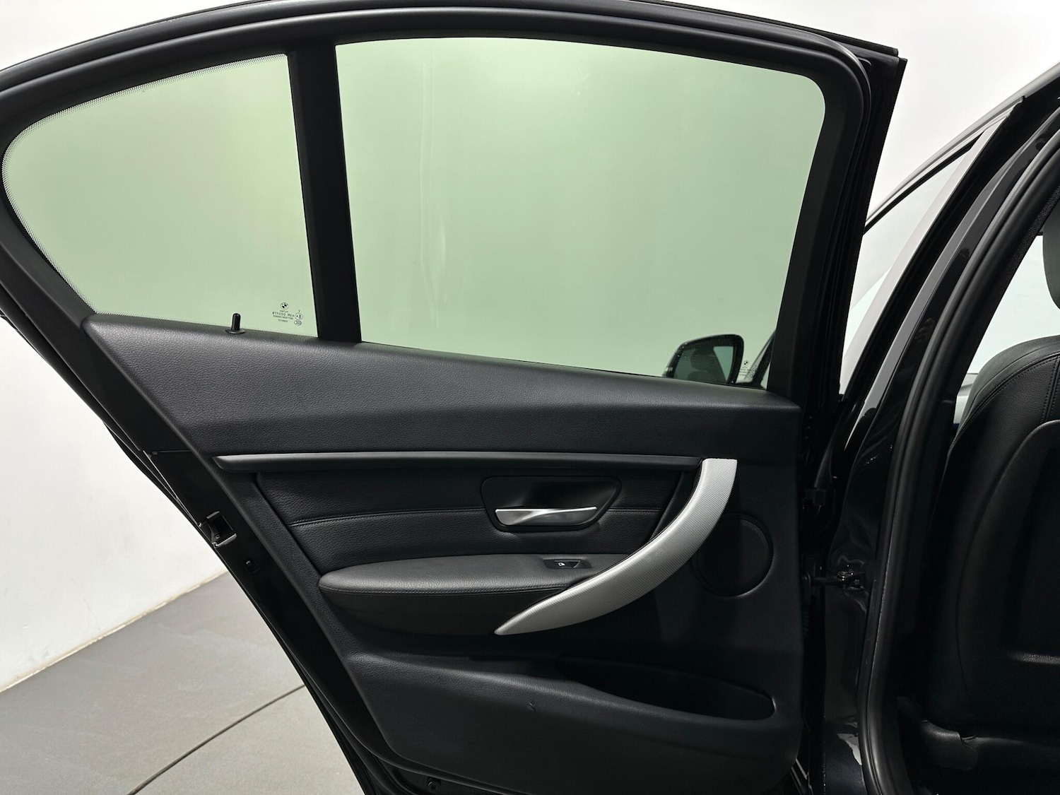 Used BMW 3 Series 2014 for sale - 77908417: Photo 40