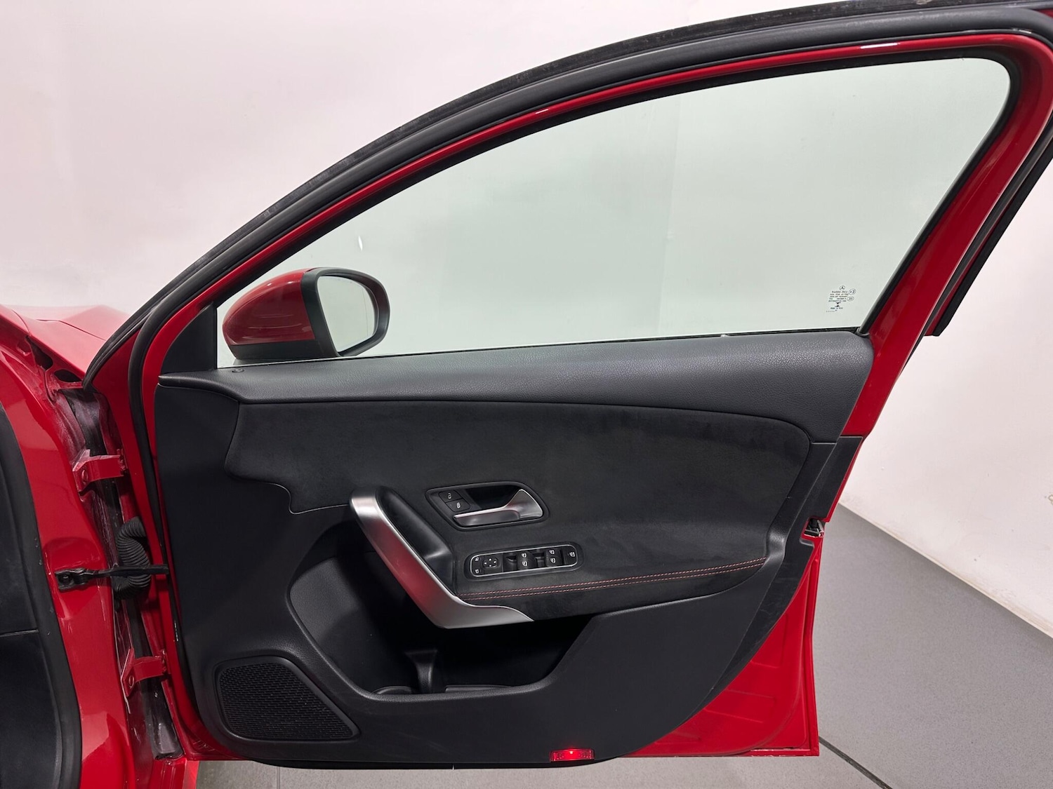 Used Mercedes-Benz A-Class 2019 for sale - 76878590: Photo 32