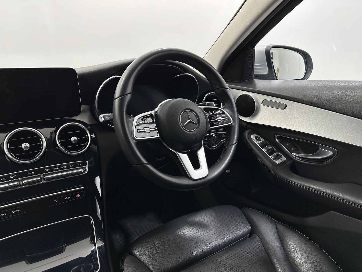 Used Mercedes-Benz C Class 2018 for sale - 77524461: Photo 11