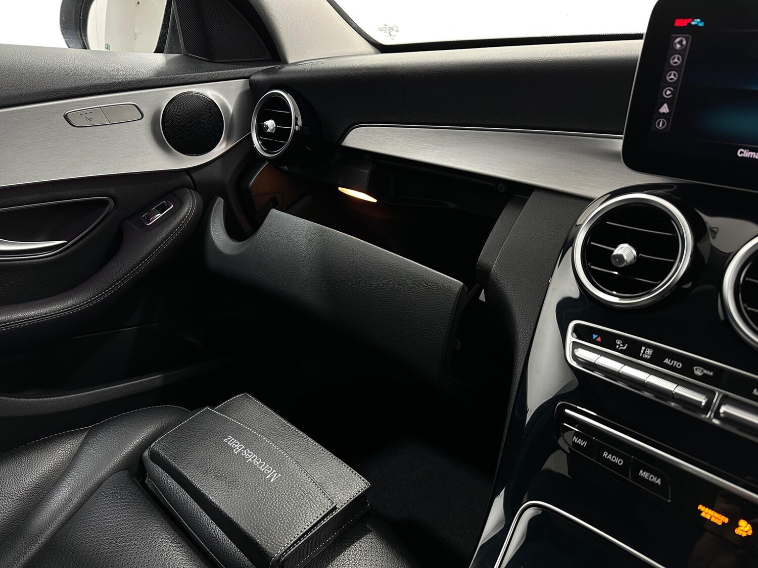 Used Mercedes-Benz C Class 2018 for sale - 77524461: Photo 30