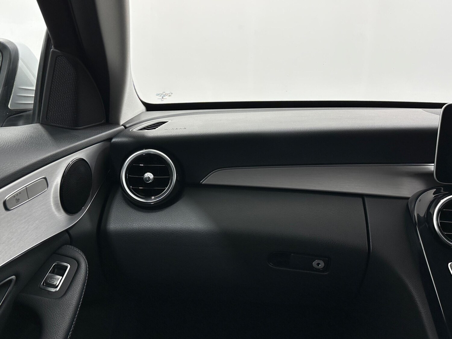 Used Mercedes-Benz C Class 2018 for sale - 77524461: Photo 31