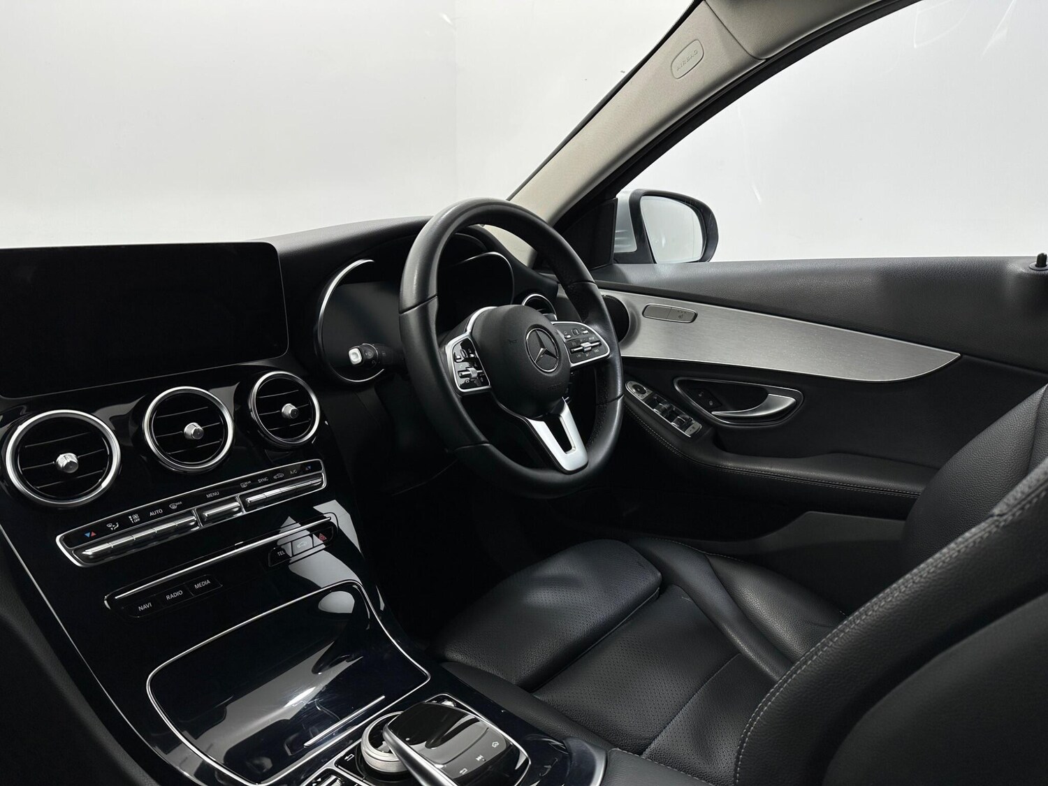 Used Mercedes-Benz C Class 2018 for sale - 77524461: Photo 33