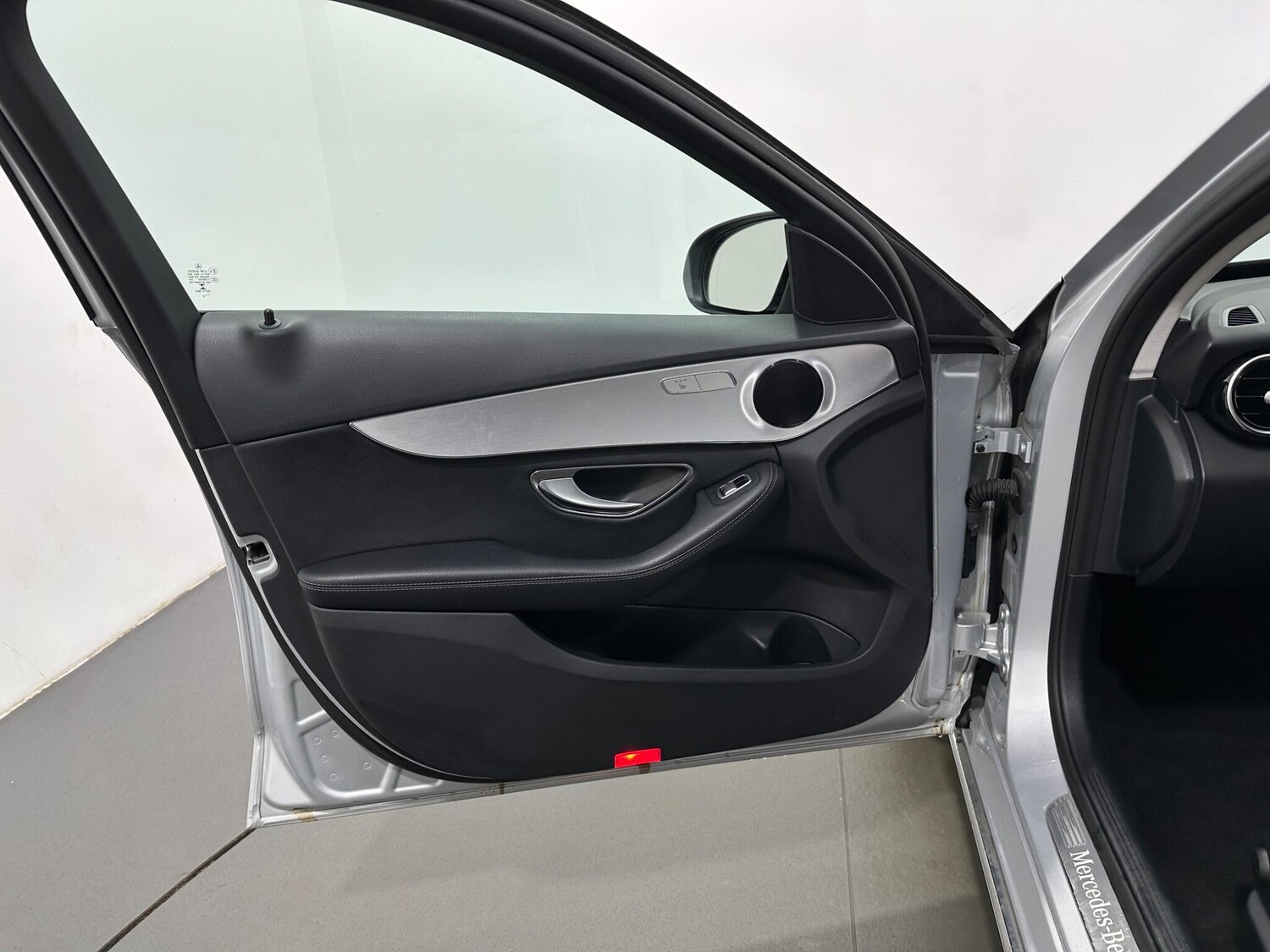 Used Mercedes-Benz C Class 2018 for sale - 77524461: Photo 39