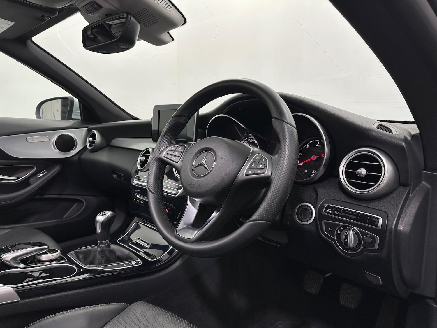 Used Mercedes-Benz C Class 2017 for sale - 76878656: Photo 10