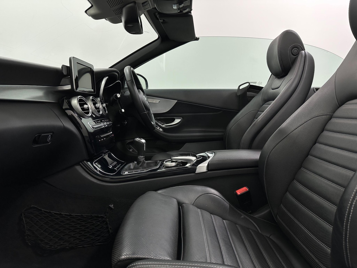 Used Mercedes-Benz C Class 2017 for sale - 76878656: Photo 33