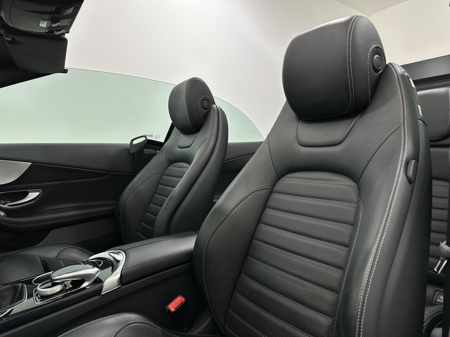 Used Mercedes-Benz C Class 2017 for sale - 76878656: Photo 34