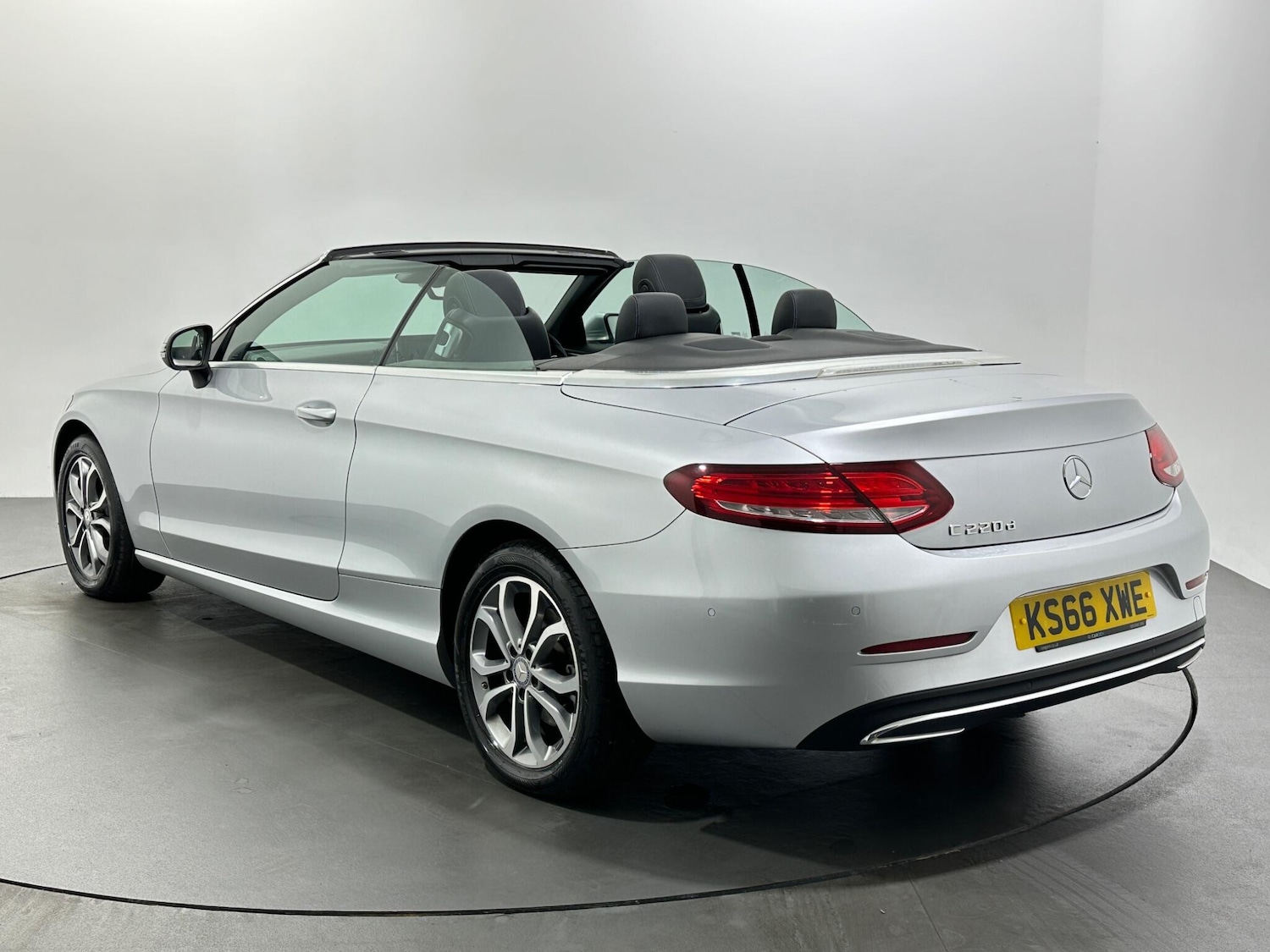 Used Mercedes-Benz C Class 2017 for sale - 76878656: Photo 6