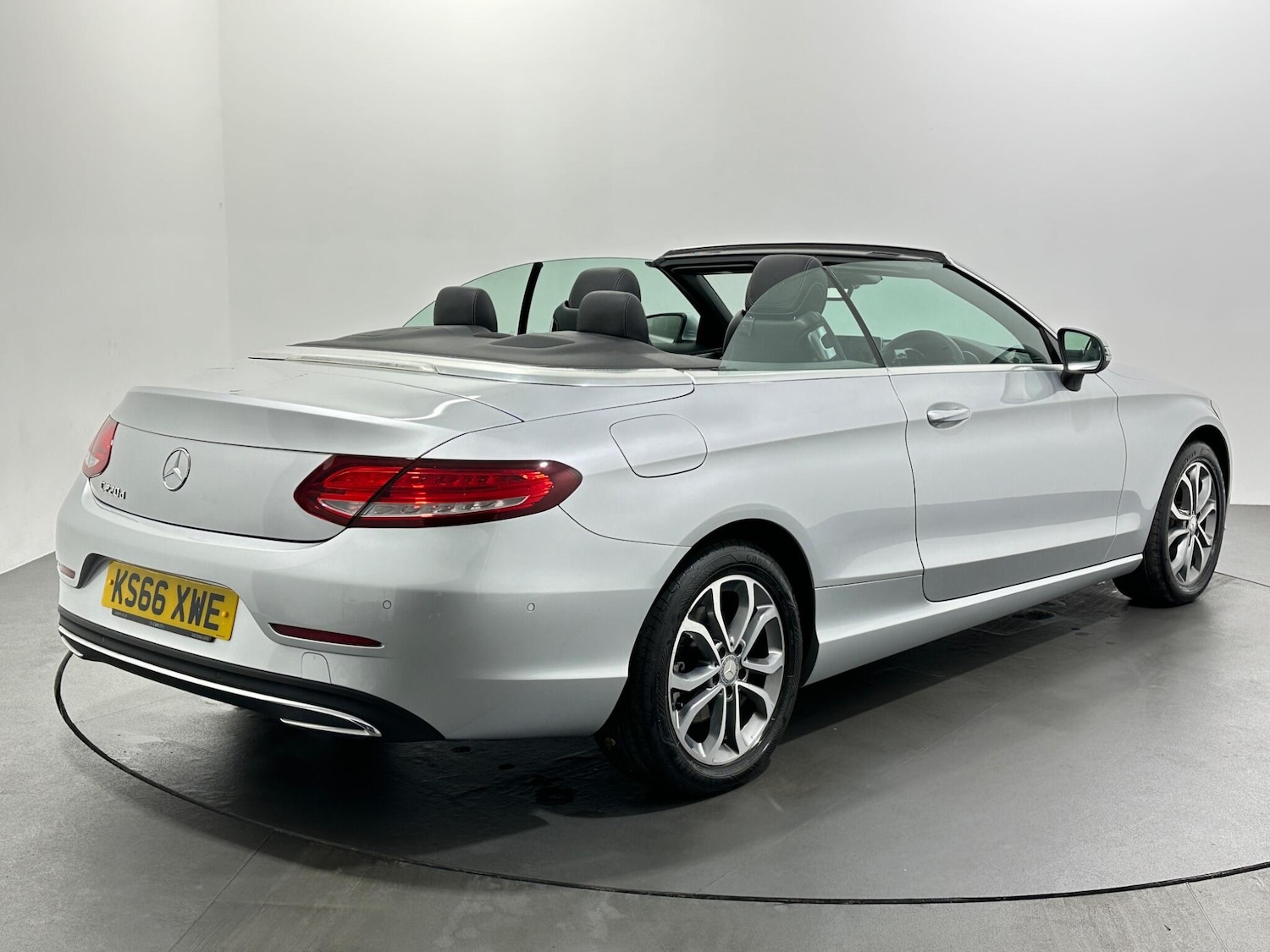 Used Mercedes-Benz C Class 2017 for sale - 76878656: Photo 8