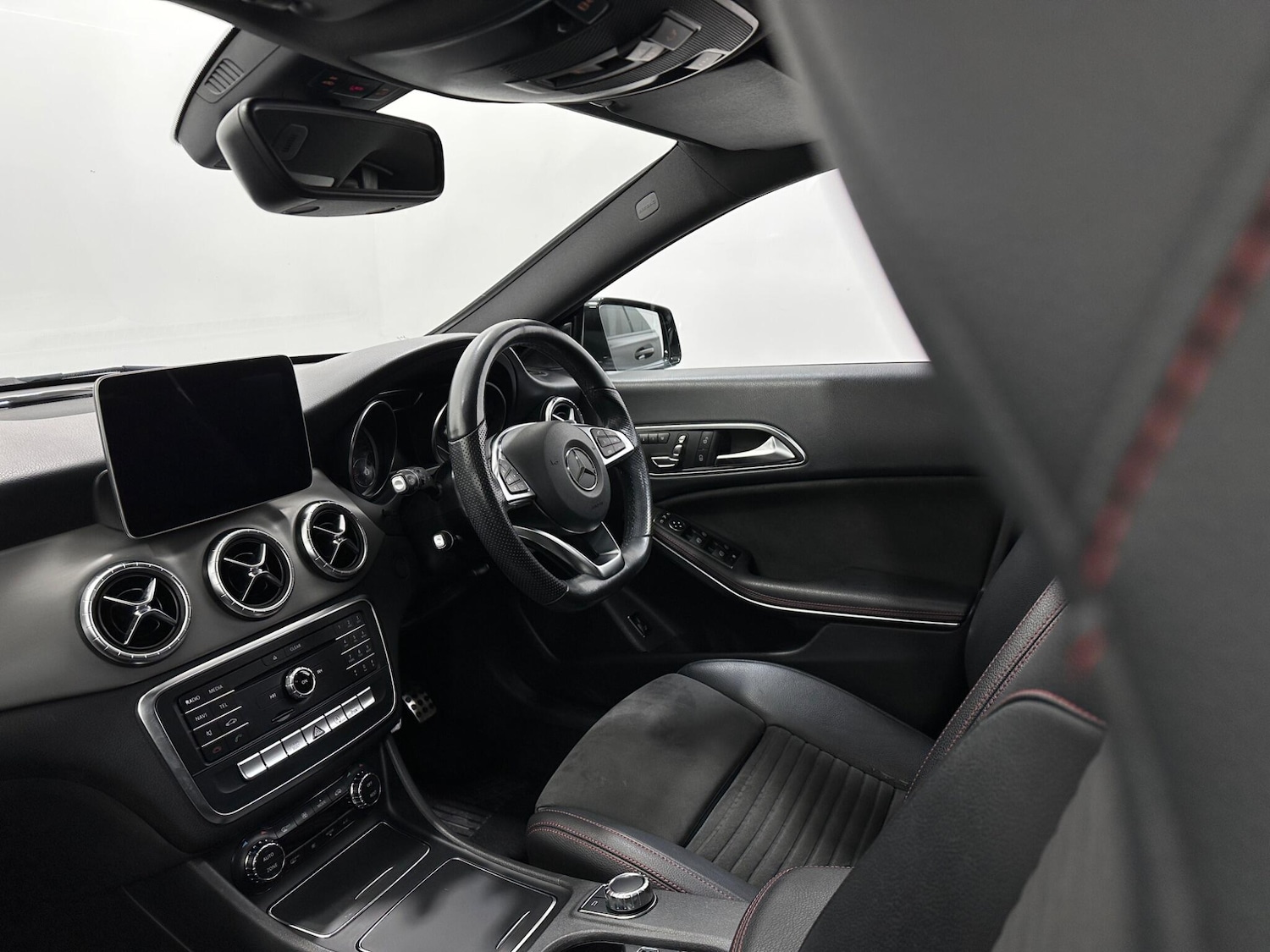 Used Mercedes-Benz CLA 2018 for sale - 77982266: Photo 31