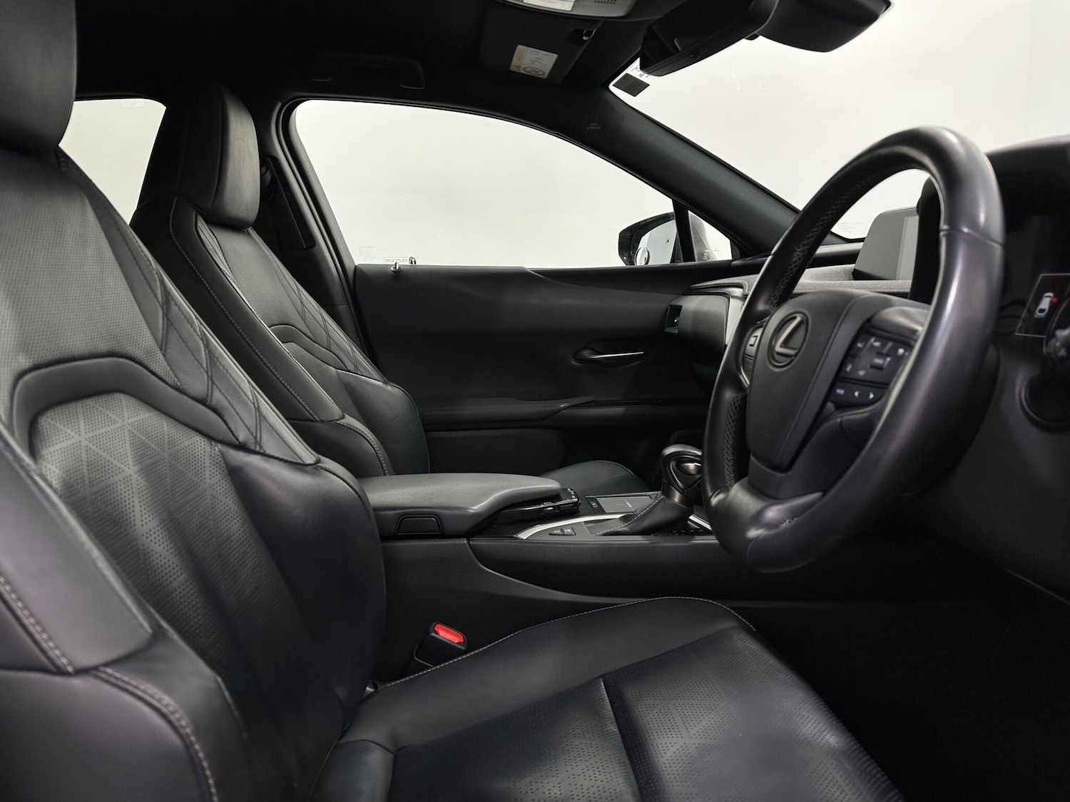 Used Lexus UX 2022 for sale - 77304988: Photo 31