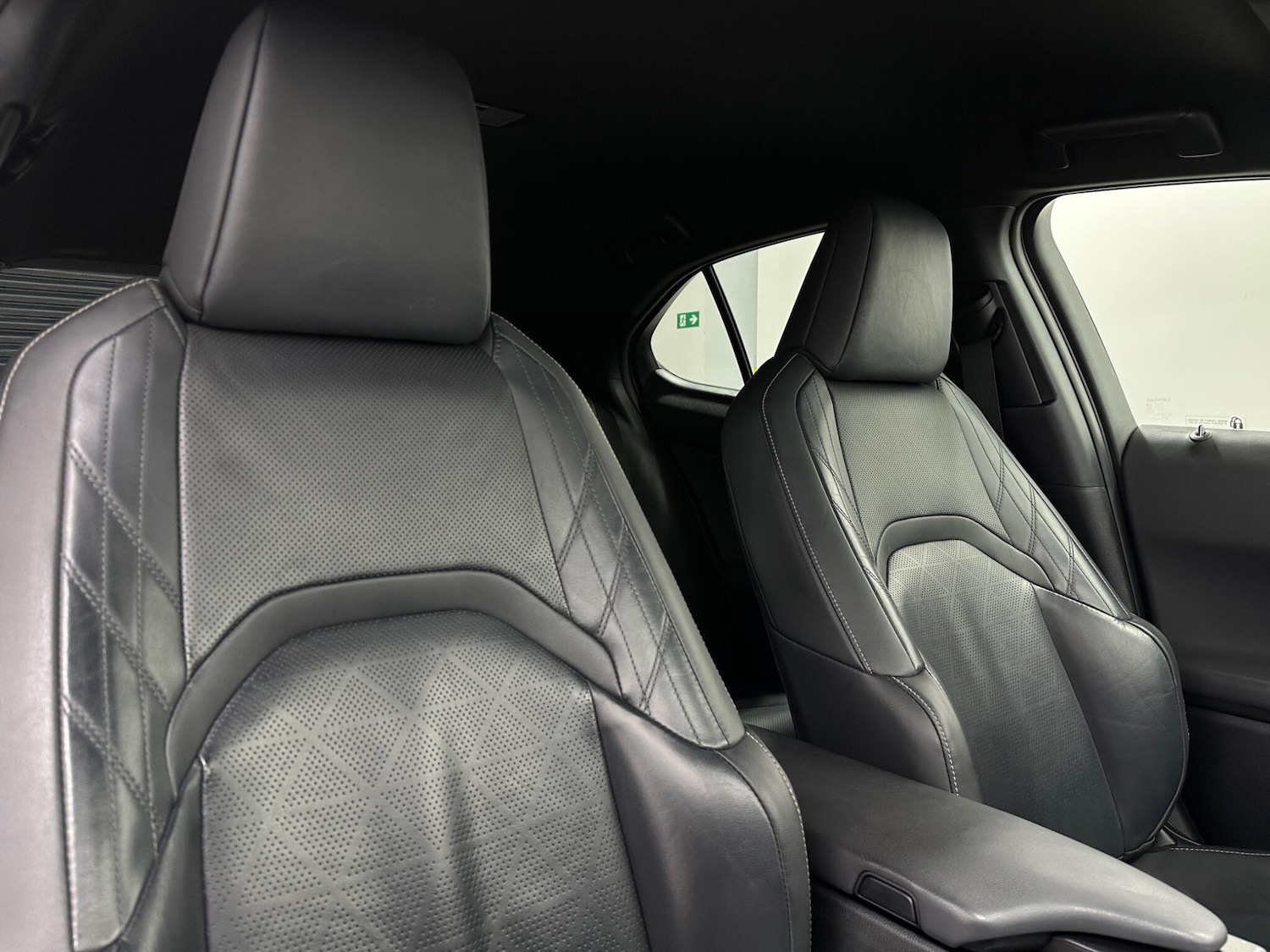 Used Lexus UX 2022 for sale - 77304988: Photo 32