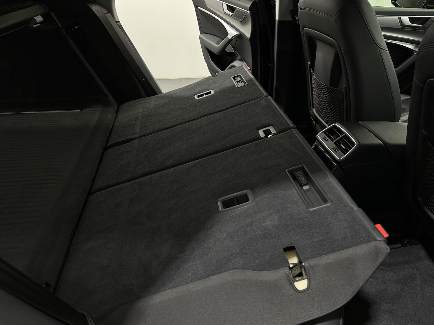 Used Audi A6 Avant for sale - 76886440: Photo 43