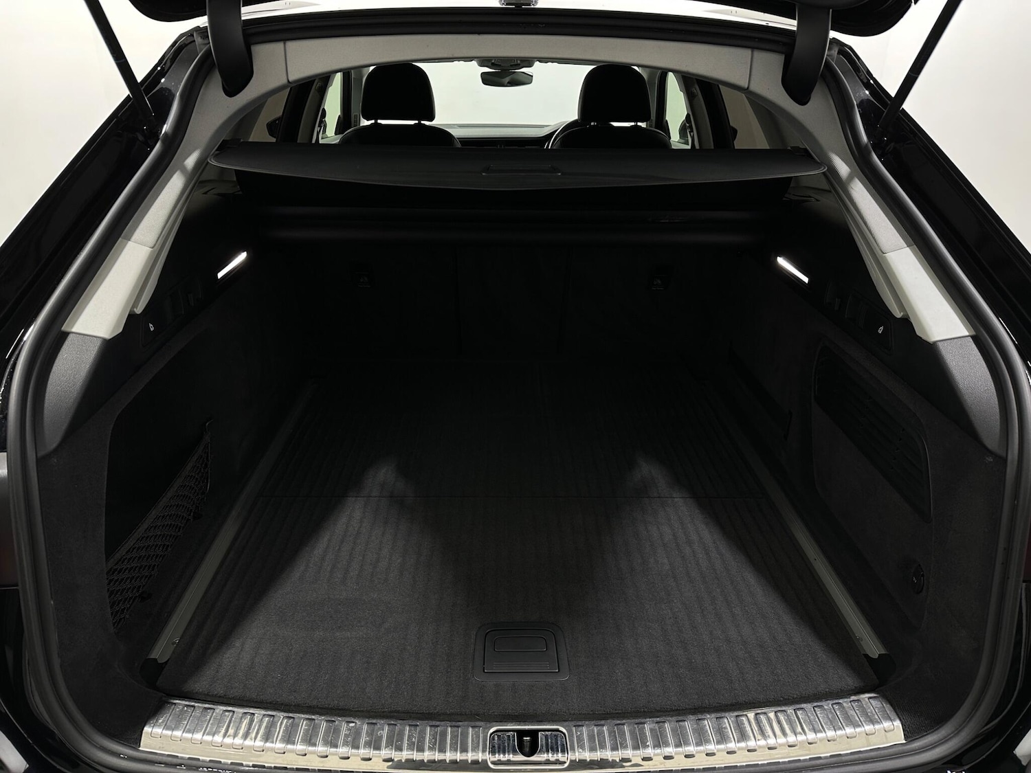 Used Audi A6 Avant for sale - 76886440: Photo 44