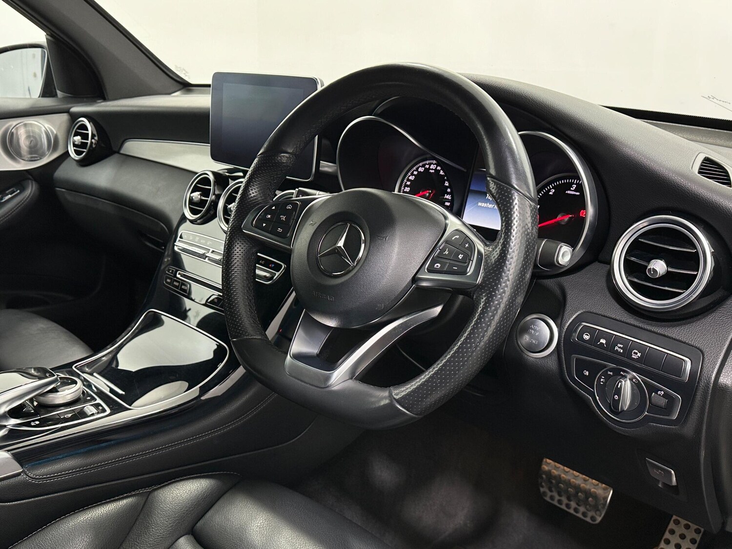 Used Mercedes-Benz GLC for sale - 77940116: Photo 10