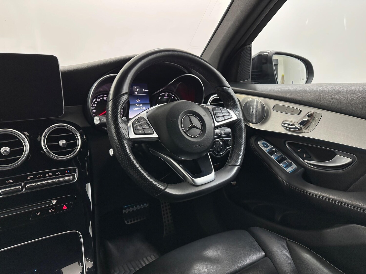 Used Mercedes-Benz GLC for sale - 77940116: Photo 11