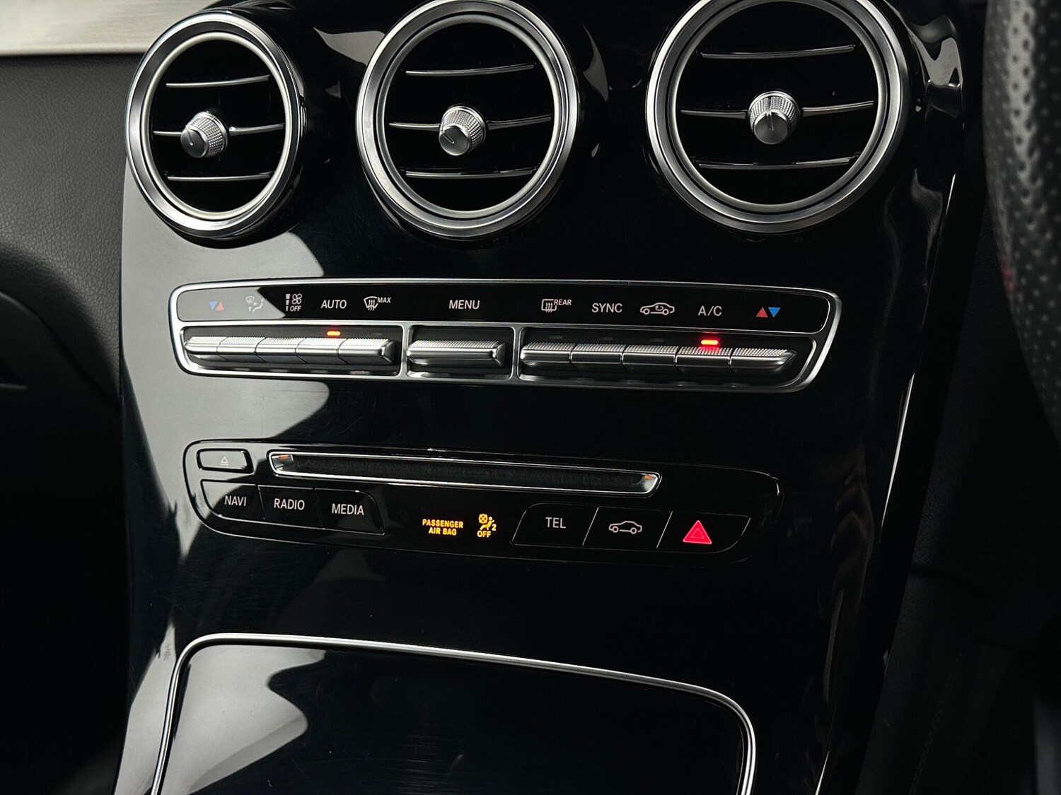 Used Mercedes-Benz GLC for sale - 77940116: Photo 24