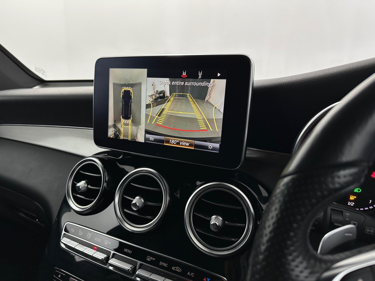 Used Mercedes-Benz GLC for sale - 77940116: Photo 25