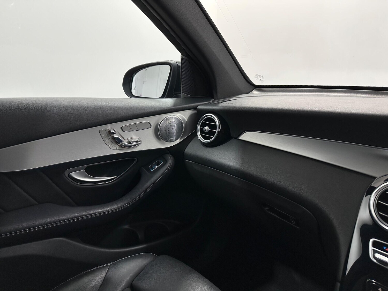 Used Mercedes-Benz GLC for sale - 77940116: Photo 29