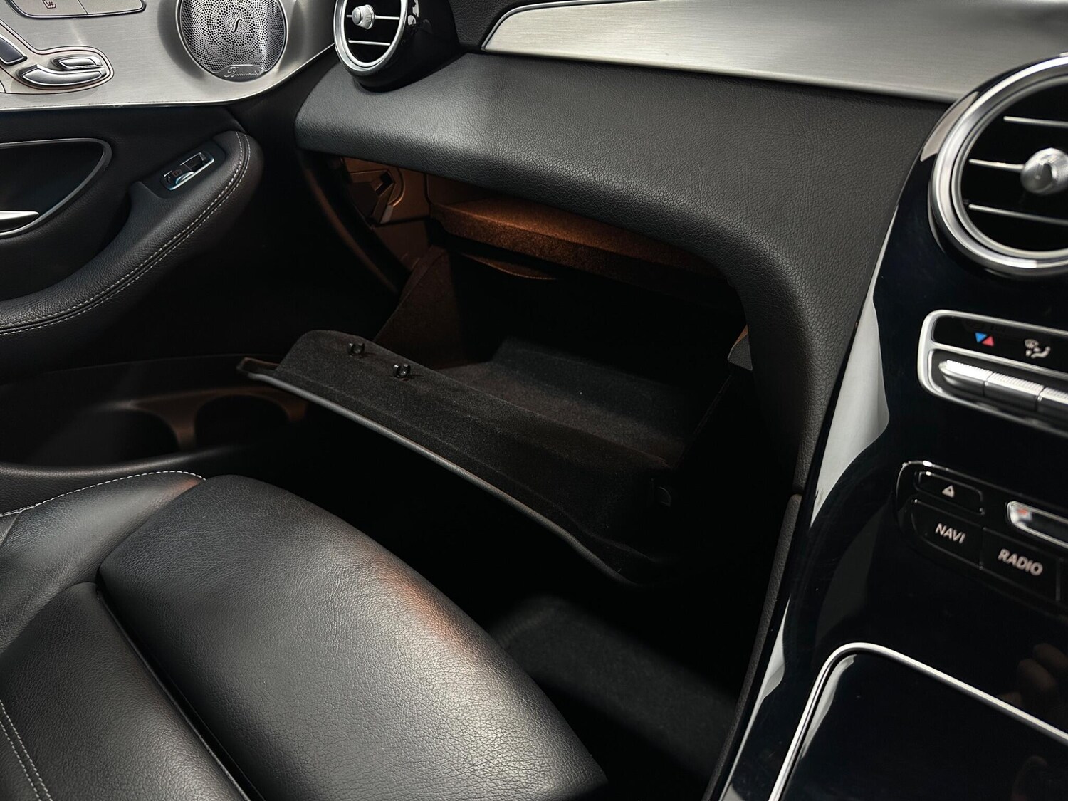 Used Mercedes-Benz GLC for sale - 77940116: Photo 30