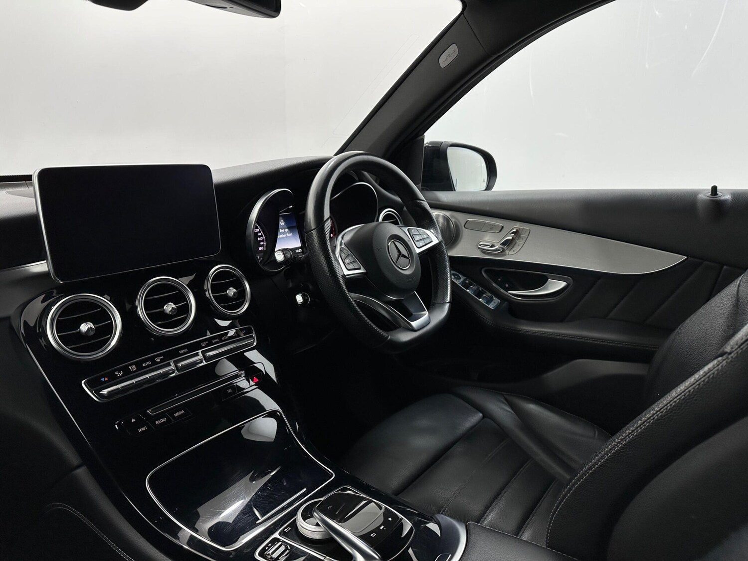 Used Mercedes-Benz GLC for sale - 77940116: Photo 33