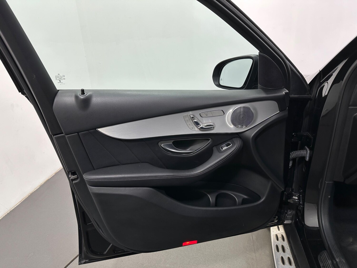 Used Mercedes-Benz GLC for sale - 77940116: Photo 39