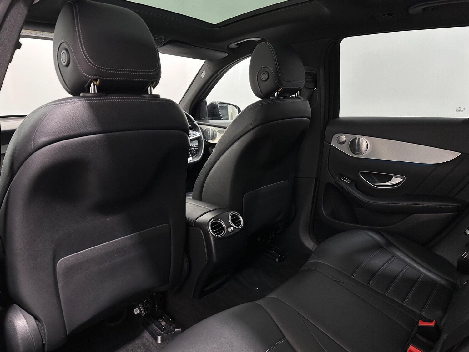 Used Mercedes-Benz GLC for sale - 77940116: Photo 40