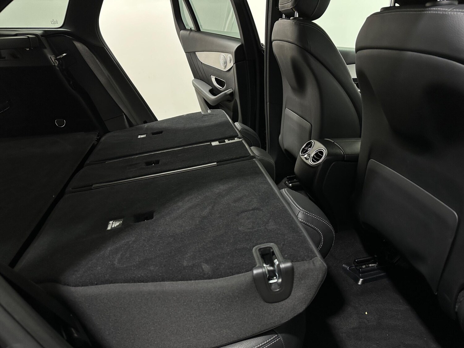 Used Mercedes-Benz GLC for sale - 77940116: Photo 48