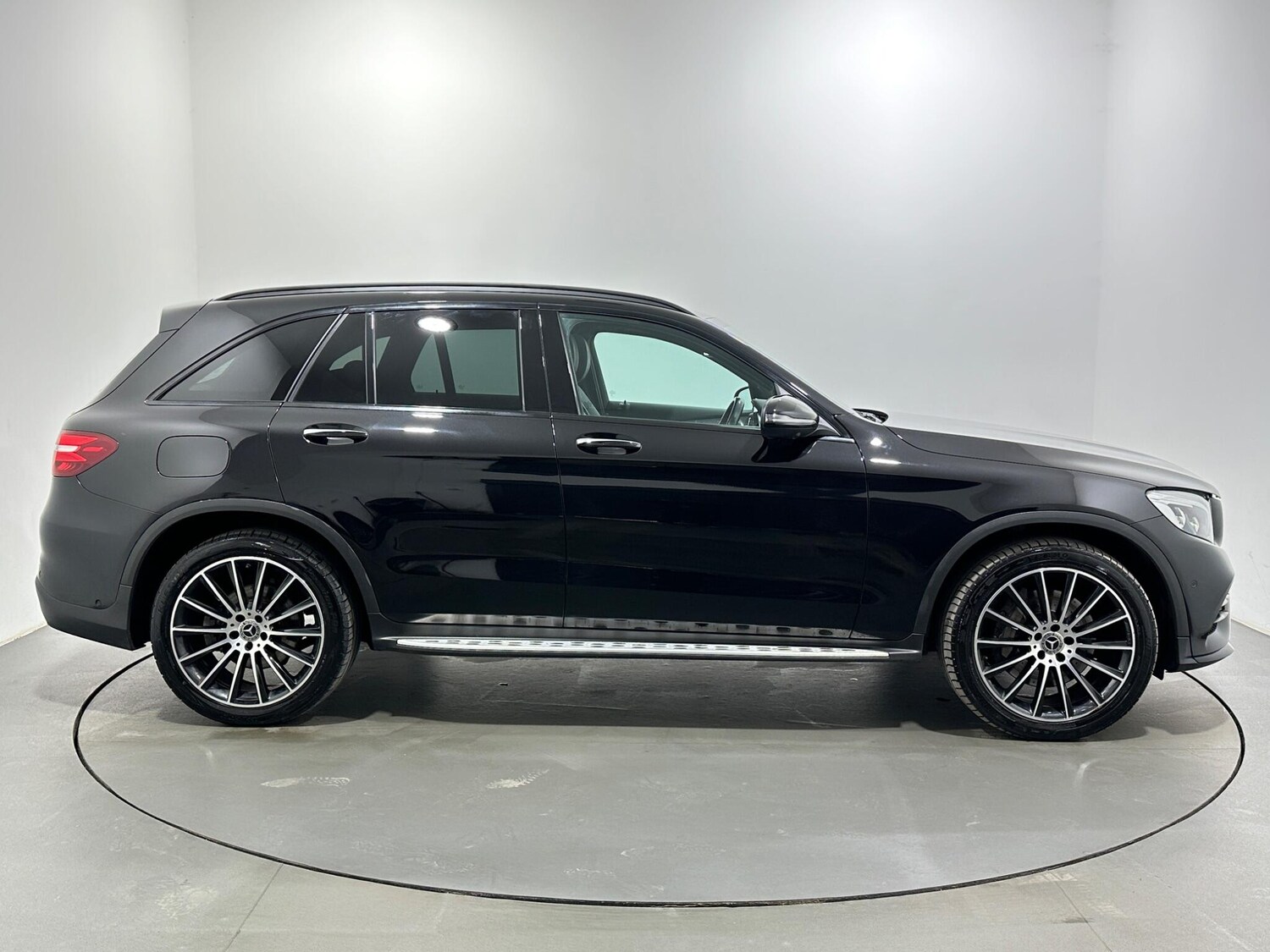 Used Mercedes-Benz GLC for sale - 77940116: Photo 9