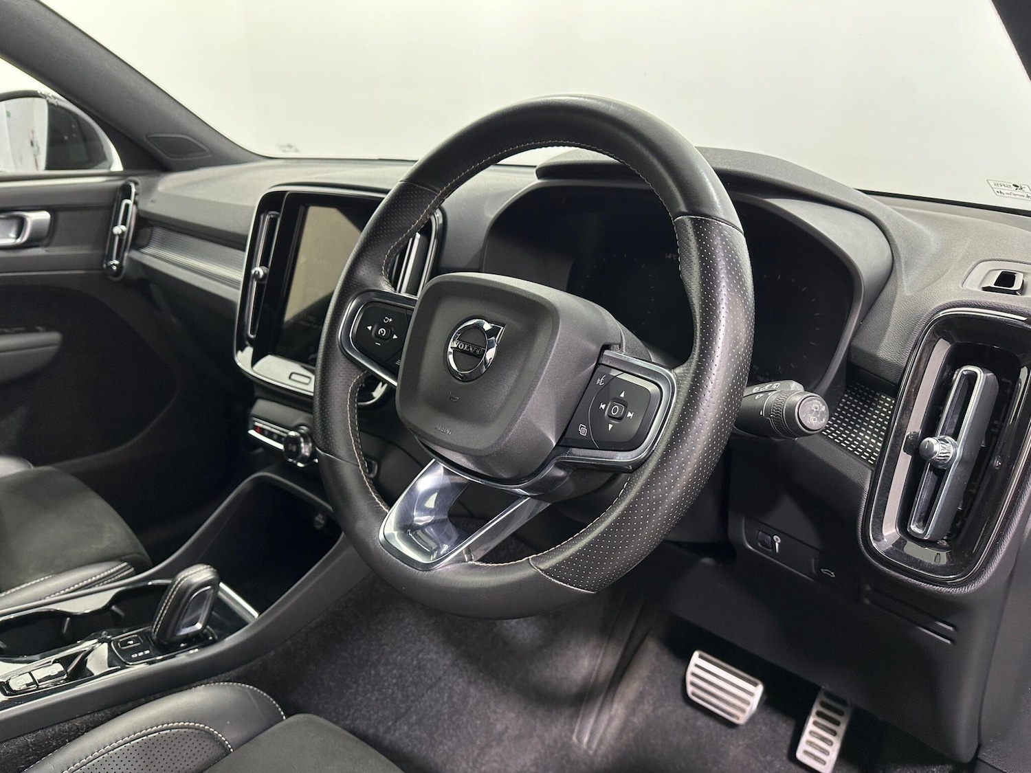 Used Volvo XC40 for sale - 78136090: Photo 11