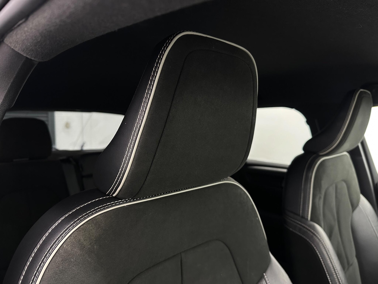 Used Volvo XC40 for sale - 78136090: Photo 31