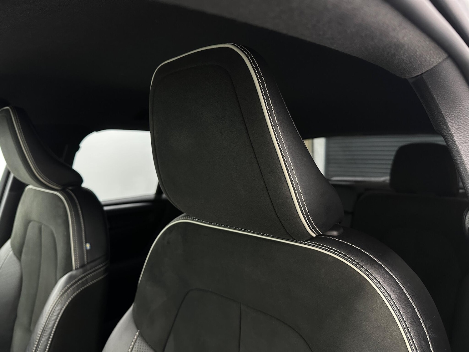 Used Volvo XC40 for sale - 78136090: Photo 35